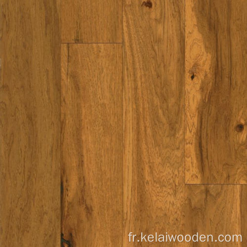 Plancher de bois franc massif vieilli en hickory